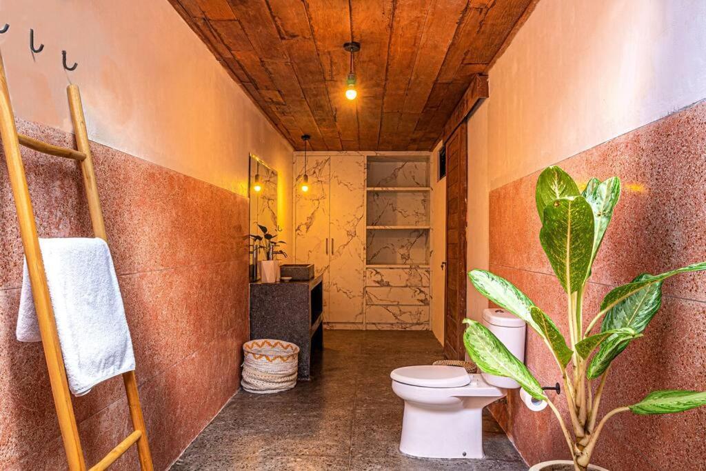 Berawa Canggu Stylish Joglo 3 Bedrooms Private Villa With Private Pool ภายนอก รูปภาพ