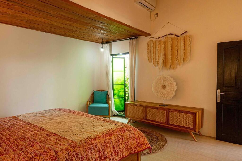 Berawa Canggu Stylish Joglo 3 Bedrooms Private Villa With Private Pool ภายนอก รูปภาพ